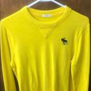 Abercrombie and Fitch men’s yellow muscle shirt